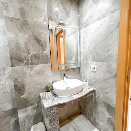 شقة New ! Unique Equipped Flat In The Heart Of Marrakech مراكش المظهر الخارجي الصورة